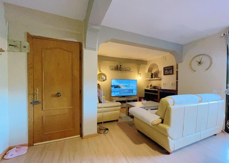 Apartamento De Lujo Vergel Suite San Martin de Valdeiglesias Luaran gambar
