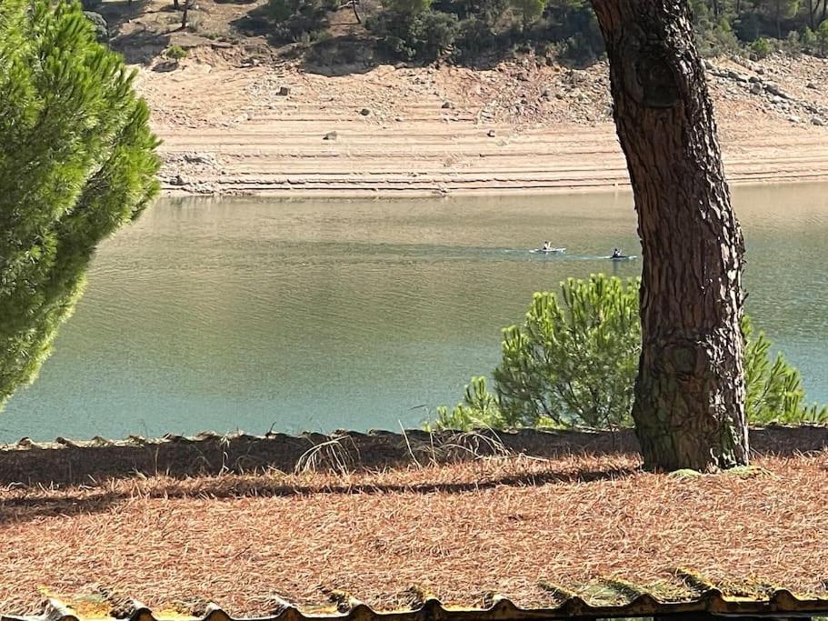 Apartamento De Lujo Vergel Suite San Martin de Valdeiglesias Luaran gambar