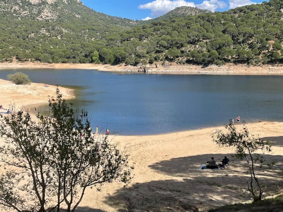 Apartamento De Lujo Vergel Suite San Martin de Valdeiglesias Luaran gambar